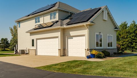 2728 Headland Court SW