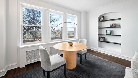 1242 N Lake Shore Drive