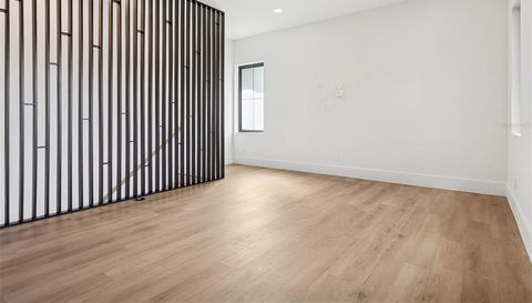 708 W KENTUCKY AVENUE