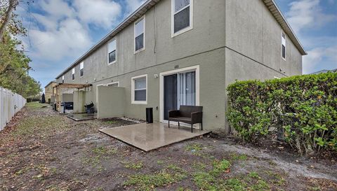 688 CRESTING OAK CIRCLE