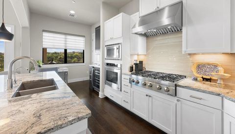 8200 Southwest Pkwy