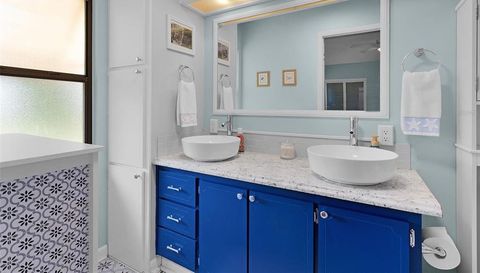 1717 PALM AIRE DRIVE