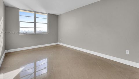 300 Bayview Dr