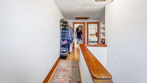 2533 Snelling Curve
