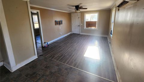 905 East Washing Street