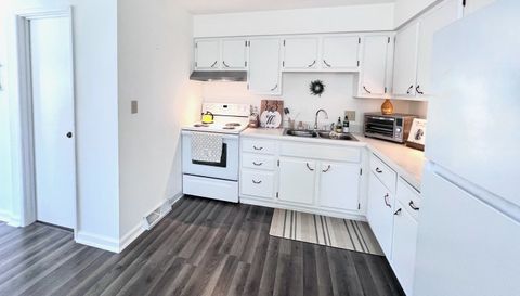 2613 HAWTHORNE Drive