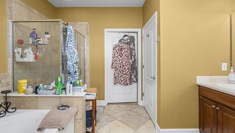 4480 Deerwood Lake