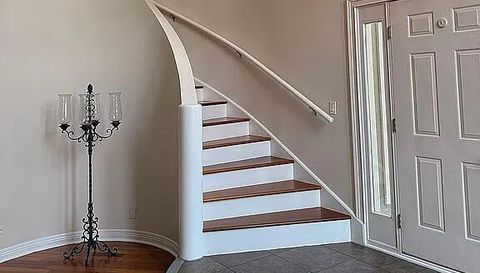 6N274 W Ridgewood Ln