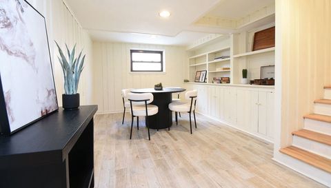 736 S Ashland Avenue