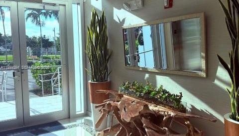 6305 Indian Creek Dr