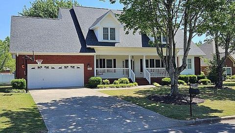 125 Lansdowne Dr
