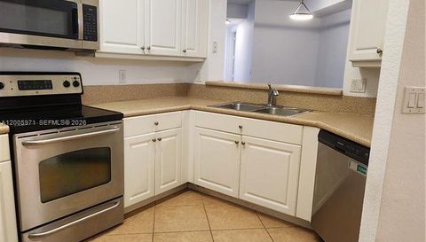 3600 Oaks Clubhouse Dr