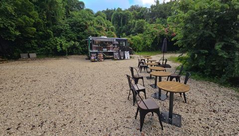 Mediterranean Food Truck For Sale In Miami