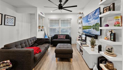 109 RESERVE CIRCLE