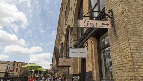 801 Washington Avenue N