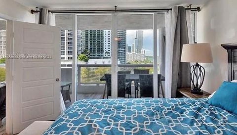 1717 N Bayshore Dr