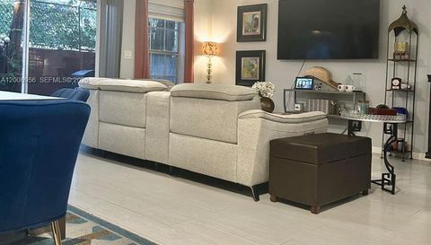 650 Tennis Club Dr