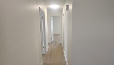 372 Imperial Dr