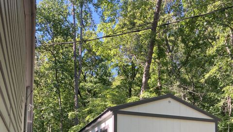 84 River Point Rd
