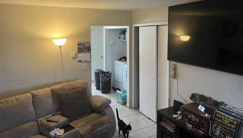 1060 & 1062 N Highland Avenue