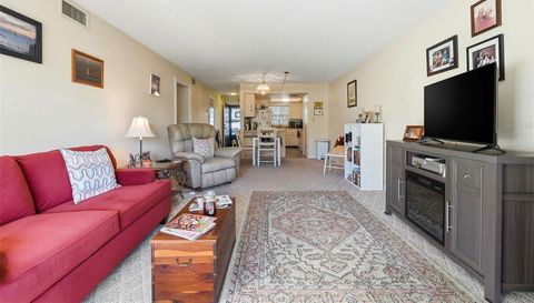 110 N TREMAIN STREET