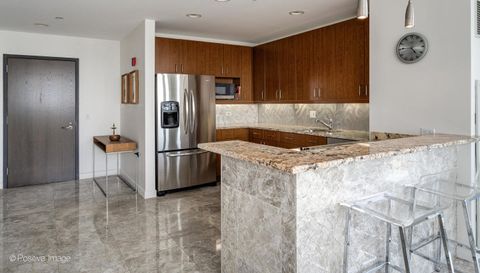 737 W Washington Boulevard