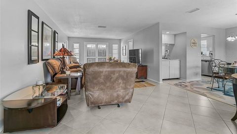 7128 W COUNTRY CLUB DRIVE N