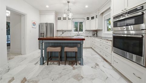 344 W RIO VISTA COURT