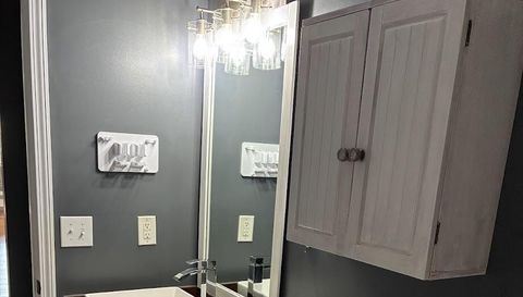 226 N Orchard Farms Ave