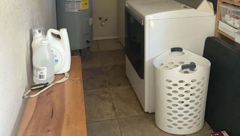 322 E Castleshoals Dr