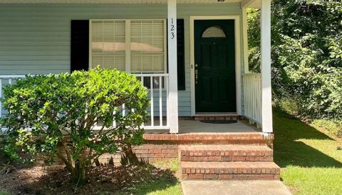 121 Country Town Dr  123