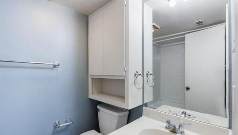 704 Horseshoe Bay BLVD