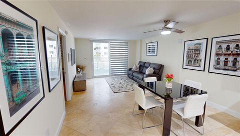 345 Ocean Dr