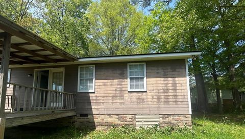 132 Pineview St