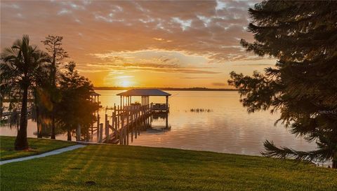 12428 Summerport