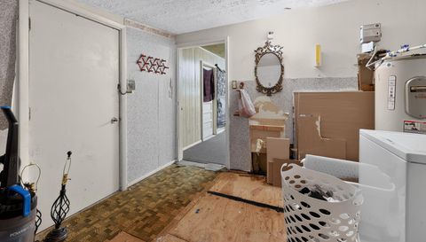 441 Sarah Dr