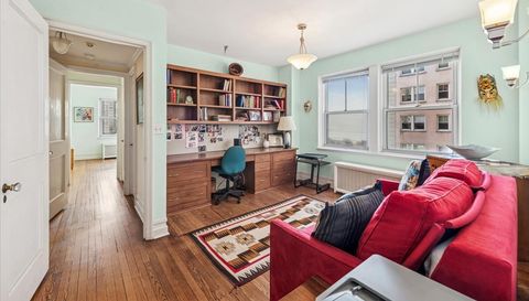 5555 N Sheridan Road