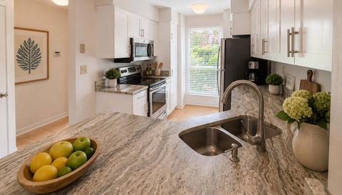2832 Shearwater Cv