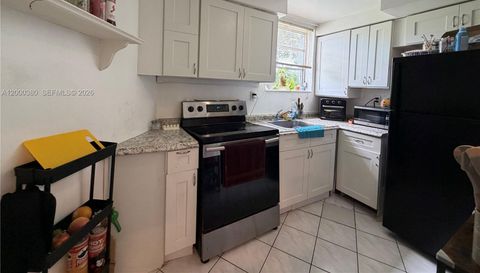 1701 Miami Gardens Dr