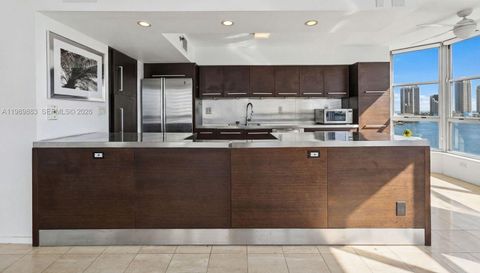 3600 Mystic Pointe Dr