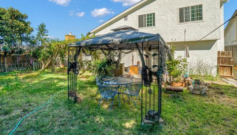 6308 Hillsdale Blvd