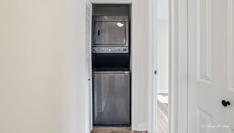 3900 N Pine Grove Avenue