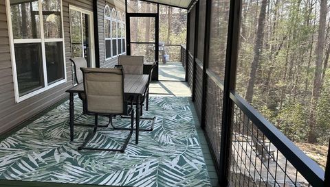 209 Falcon Crest Way