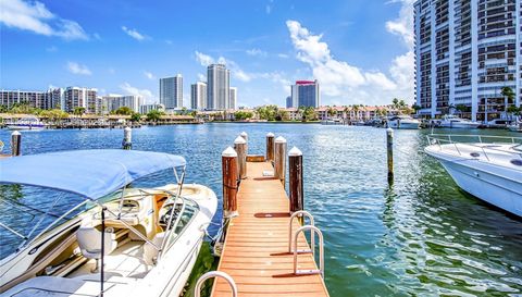 600 Three Islands Blvd