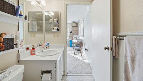 110 N TREMAIN STREET