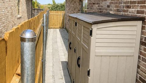 1105 Prairie Heights Dr