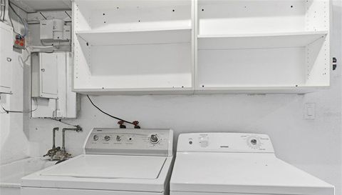 1600 SHERWOOD STREET