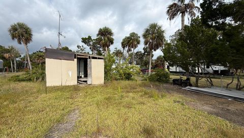 13562 W Brookview Ln