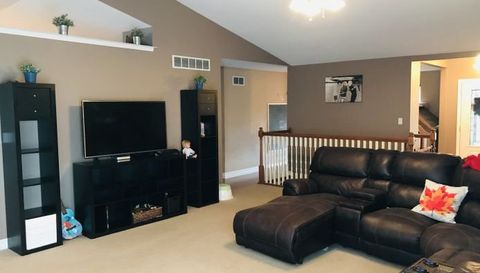 9932 Bending Oaks Drive