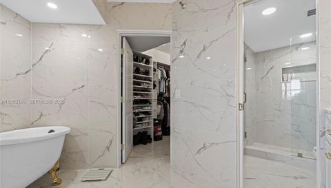 3500 Mystic Pointe Dr